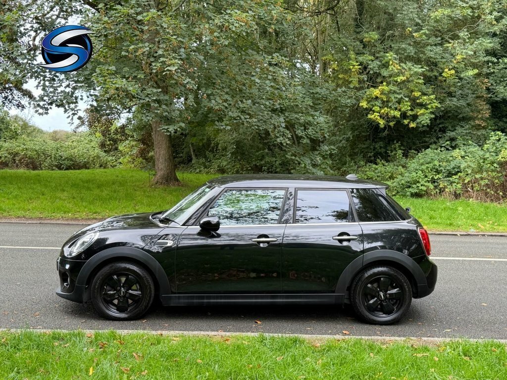 Mini Hatch 1.5L Cooper Black #6