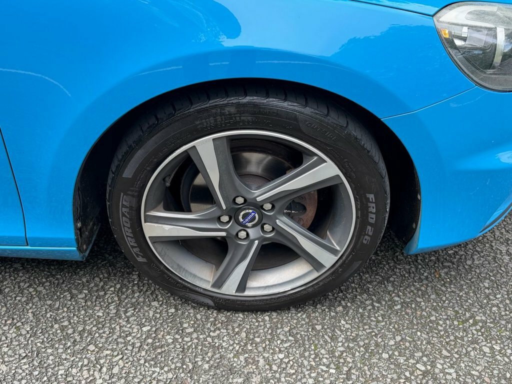 Volvo V40 V40 R-design Lux D2 White #16
