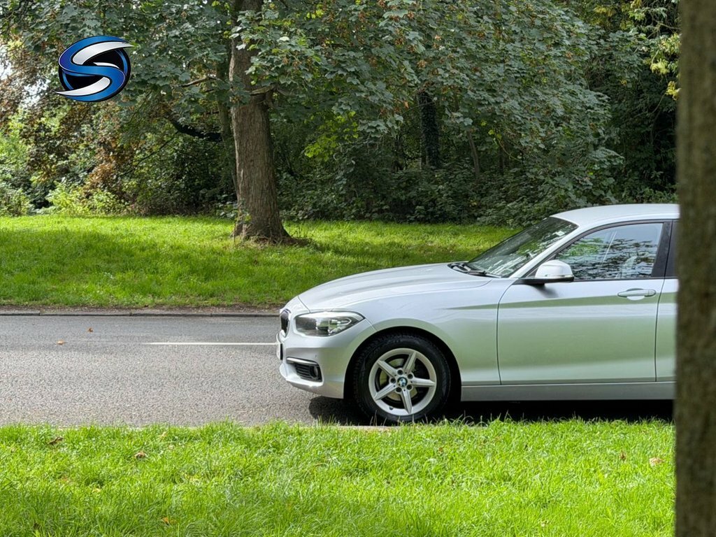 BMW 1 Series 116D Edition Black #13