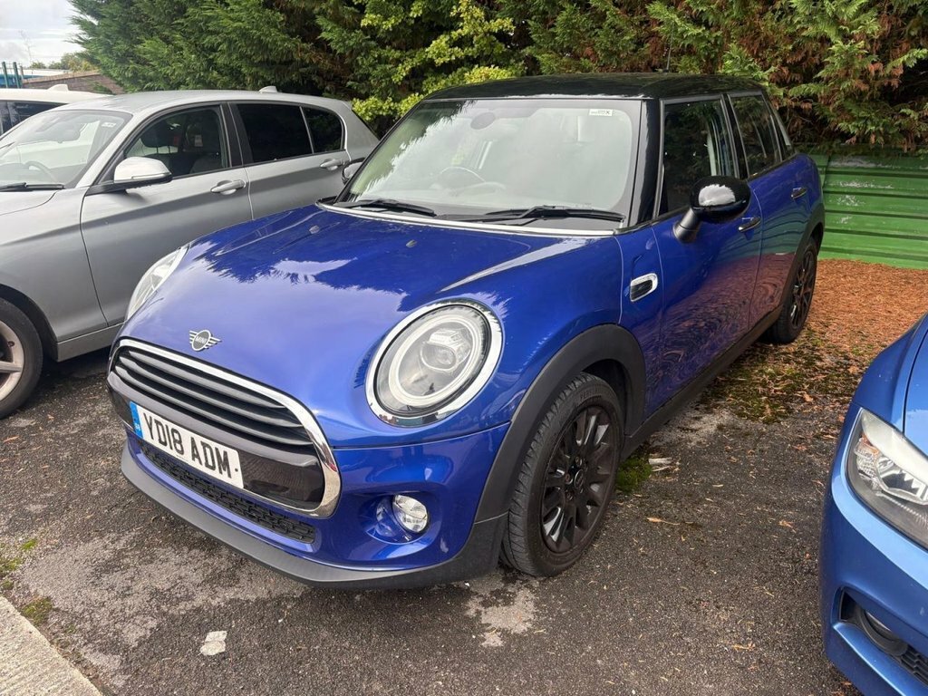 Mini Hatch Back Steptronic Euro 6 Ss 136 Ps Black #4