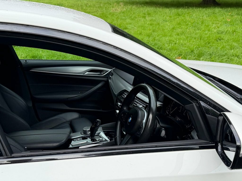 BMW 5 Series M Sport Black #14