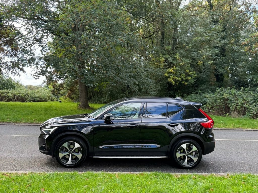 Volvo XC40 2L Ultimate Black #5