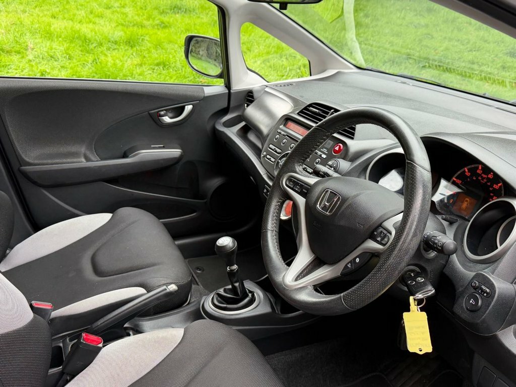 Honda Jazz 1.4L Si Black #2
