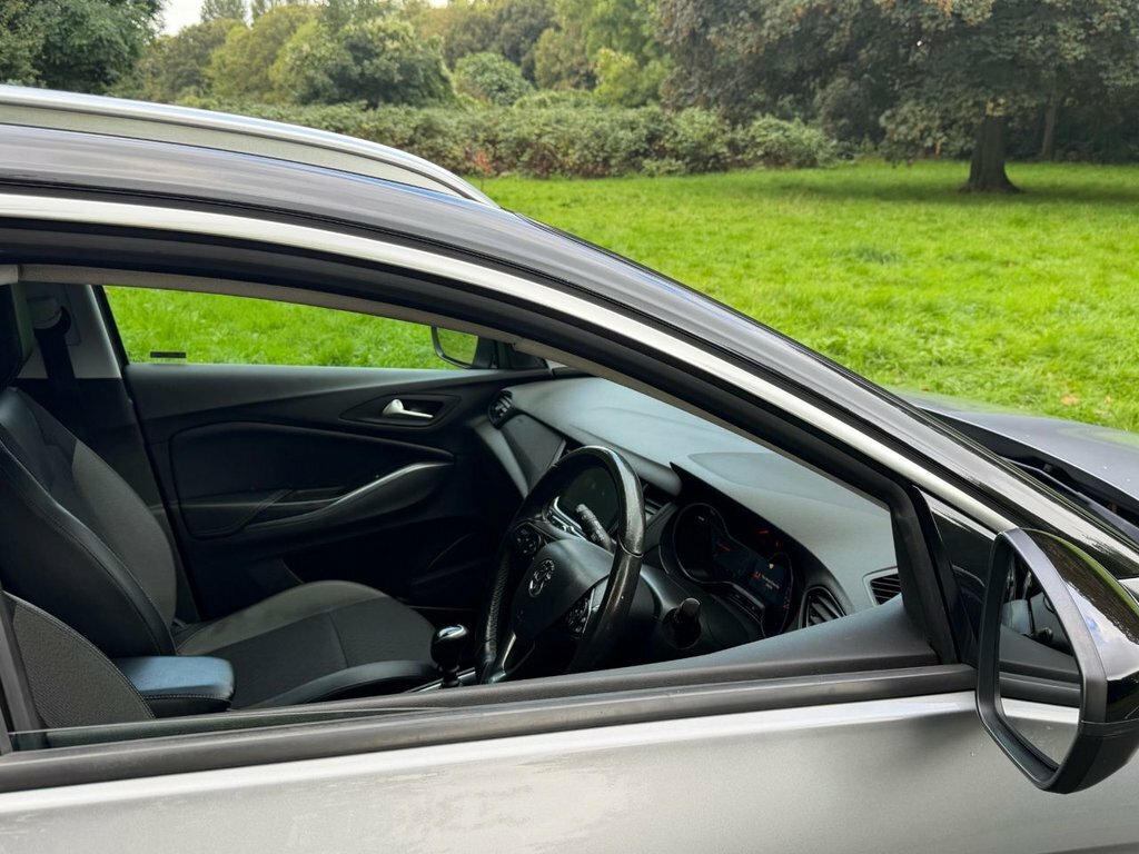 Vauxhall Grandland X Blue #18