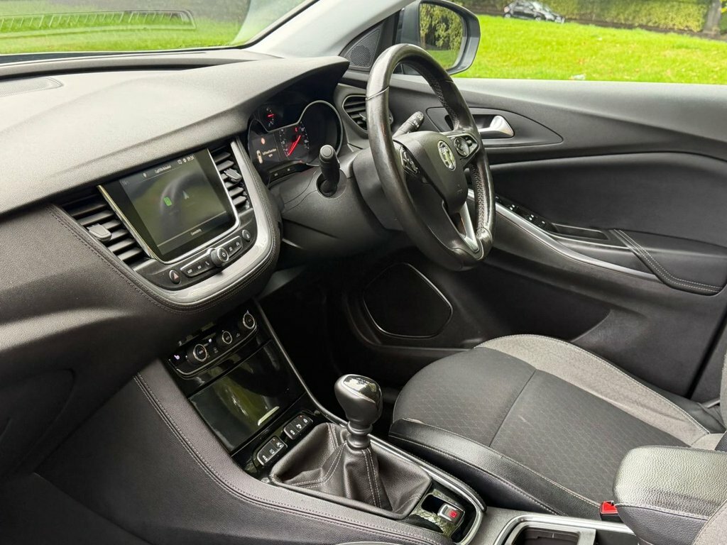 Vauxhall Grandland X Blue #17