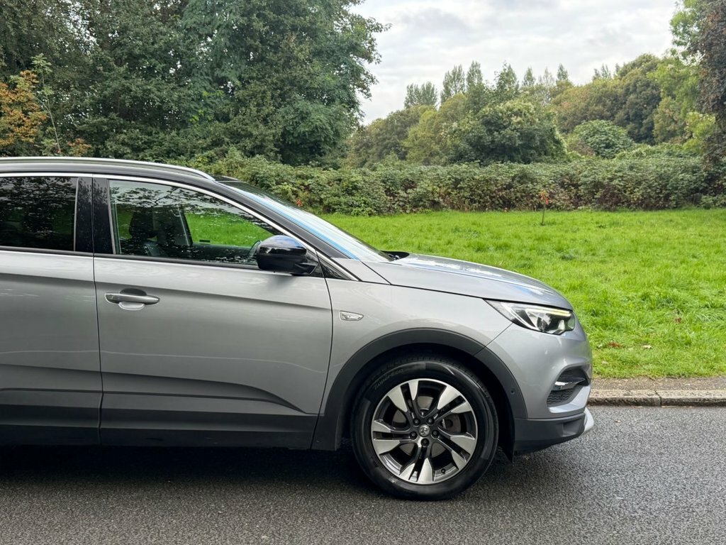 Vauxhall Grandland X Blue #10