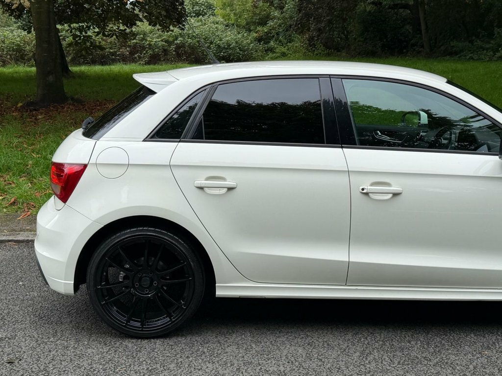 Audi A1 1.4 Tfsi Sport Euro 5 Ss White #11