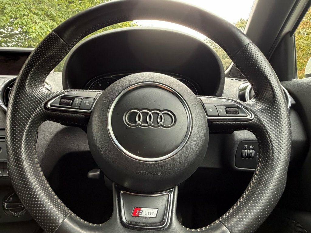 Audi A1 1.4 Tfsi Sport Euro 5 Ss White #28