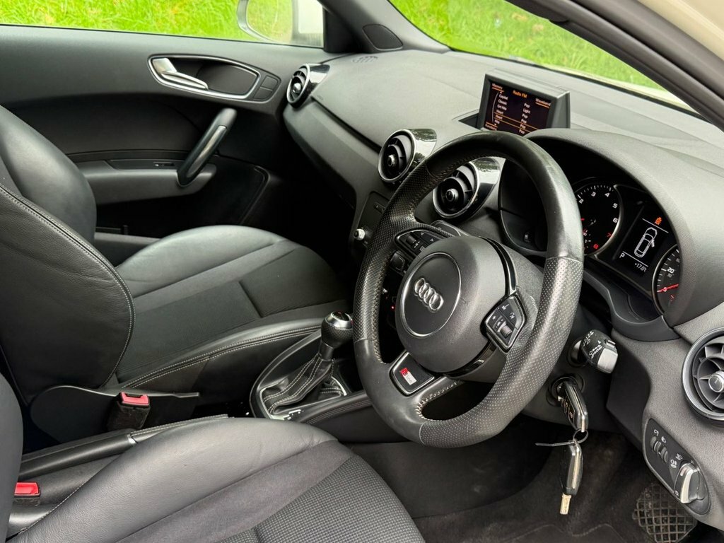 Audi A1 1.4L S Line White #2