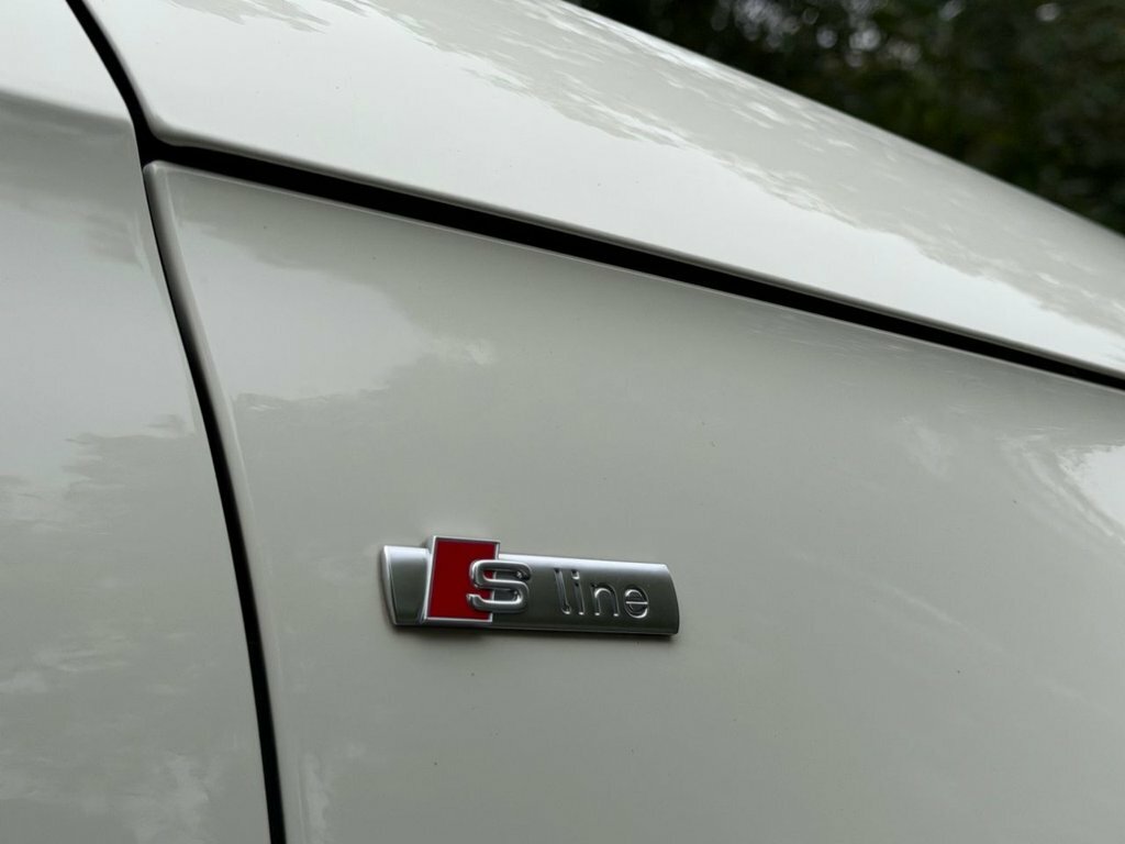 Audi A1 1.4 Tfsi Sport Euro 5 Ss White #13