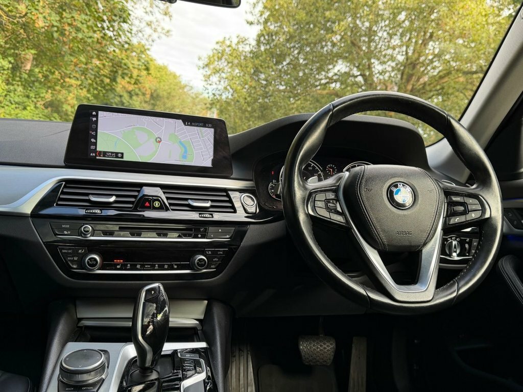 BMW 5 Series 530E M Sport Blue #38