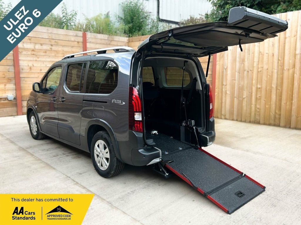 Peugeot Rifter Mpv Grey