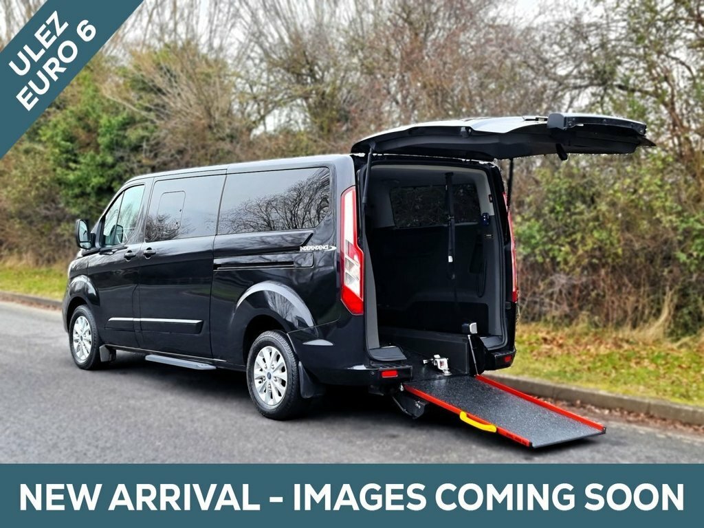 Ford Tourneo Custom 2L Titanium Black