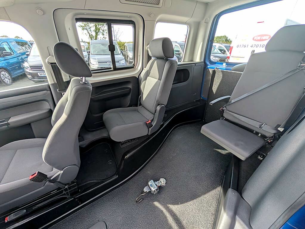 Volkswagen Caddy Life 2L Null Silver #23
