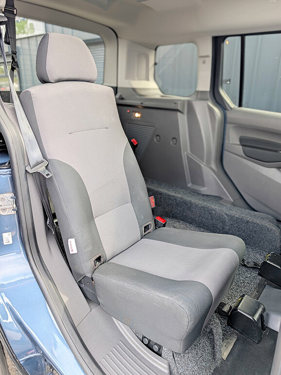 Ford Tourneo Connect 1.5L Ecoblue 120Ps Titanium Orange #22