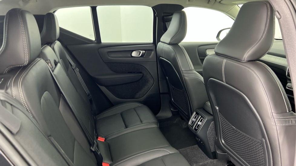 Volvo XC40 Ultra, B3 Mild Hybrid, Dark WF75DYG Black #6