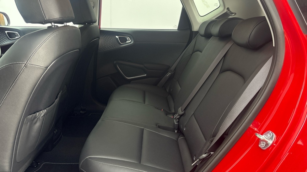 Kia Soul Explore 64 Kwh White #10