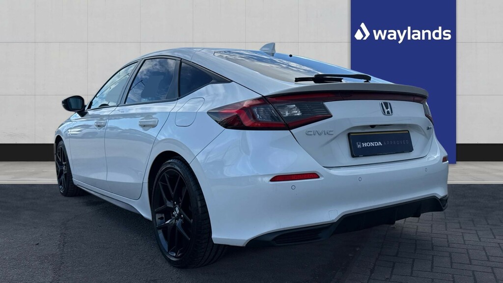 Honda Civic Honda Civic 2.0 Ehev Sport Cvt Hatchback White #2