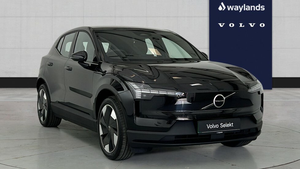 Volvo EX30 Plus, Single Motor Extended Range, Black