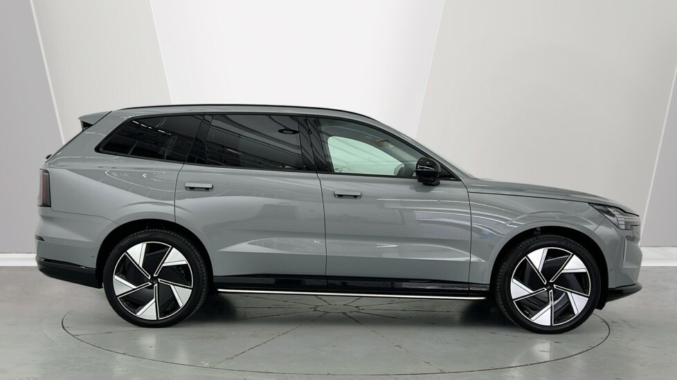 Volvo EX90 Ultra, Twin Motor Performance, 7 Seats Grey #3