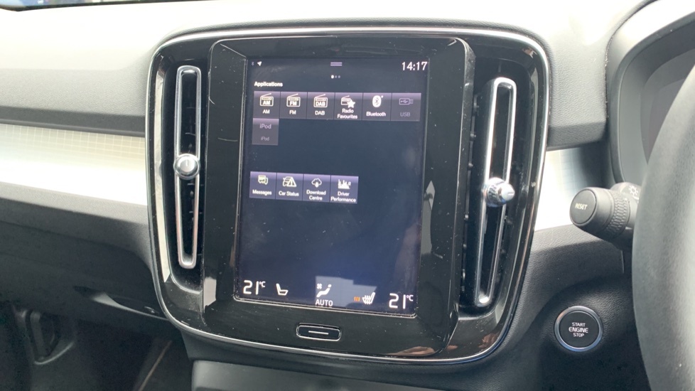Volvo XC40 D3 Awd R-design White #81