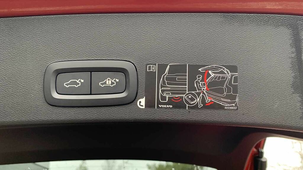 Volvo XC40 D3 Awd R-design White #126