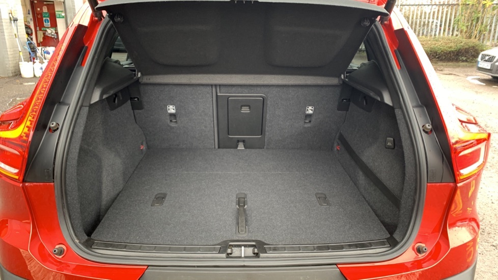 Volvo XC40 D3 Awd R-design White #33