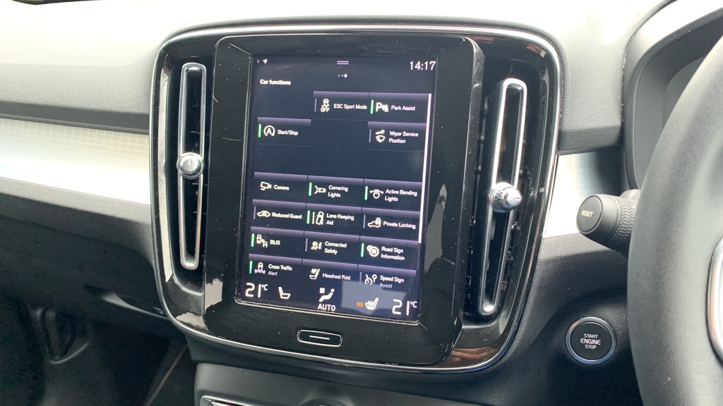 Volvo XC40 D3 Awd R-design White #86