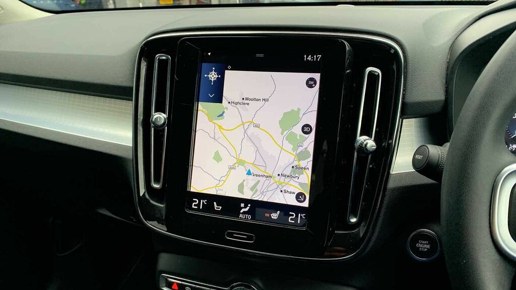 Volvo XC40 D3 Awd R-design White #139