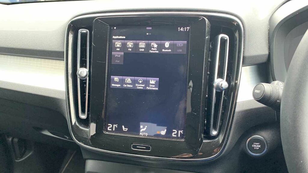Volvo XC40 D3 Awd R-design White #137