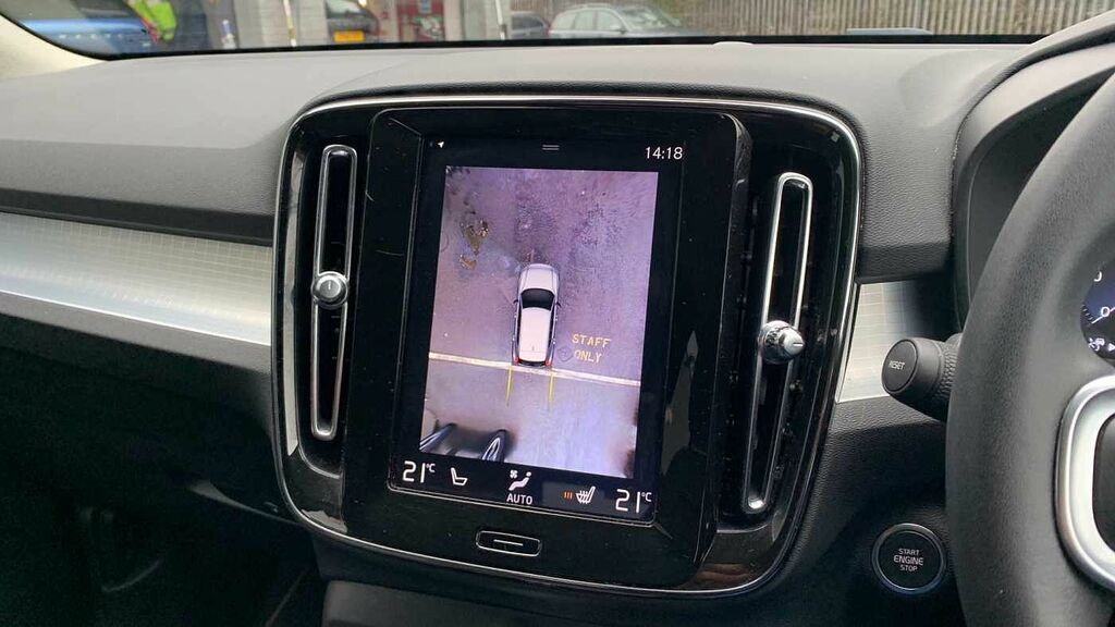 Volvo XC40 D3 Awd R-design White #141