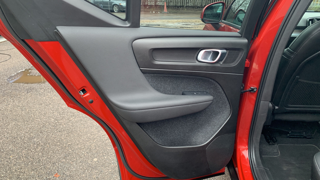Volvo XC40 D3 Awd R-design White #66