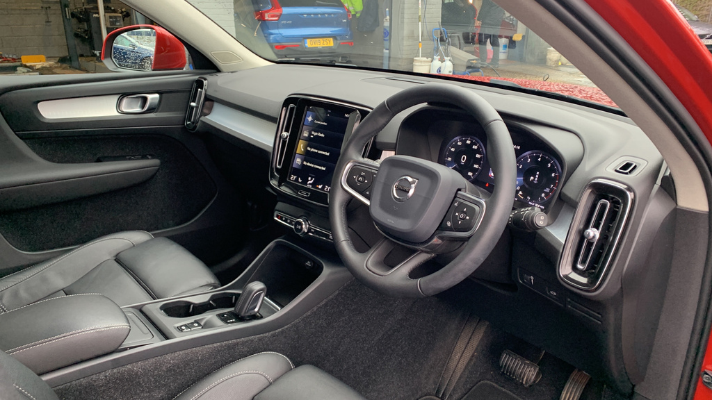 Volvo XC40 D3 Awd R-design White #12