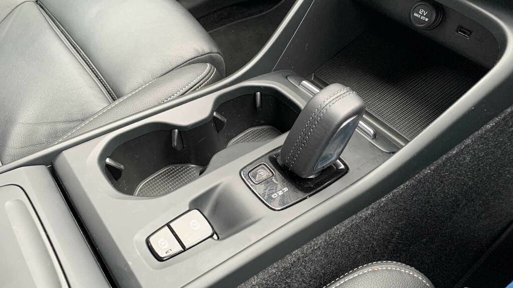 Volvo XC40 D3 Awd R-design White #115