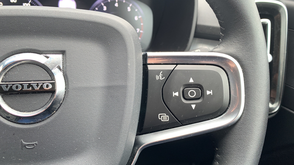 Volvo XC40 D3 Awd R-design White #40