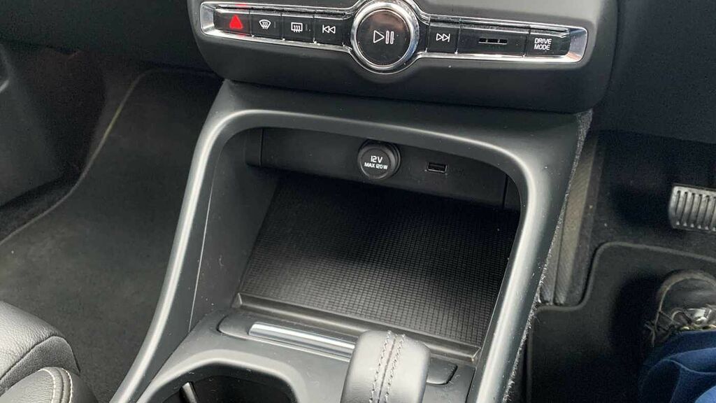 Volvo XC40 D3 Awd R-design White #134