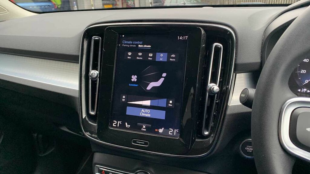 Volvo XC40 D3 Awd R-design White #140