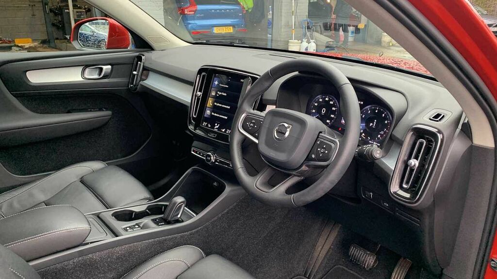 Volvo XC40 D3 Awd R-design White #111