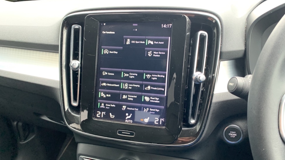 Volvo XC40 D3 Awd R-design White #83