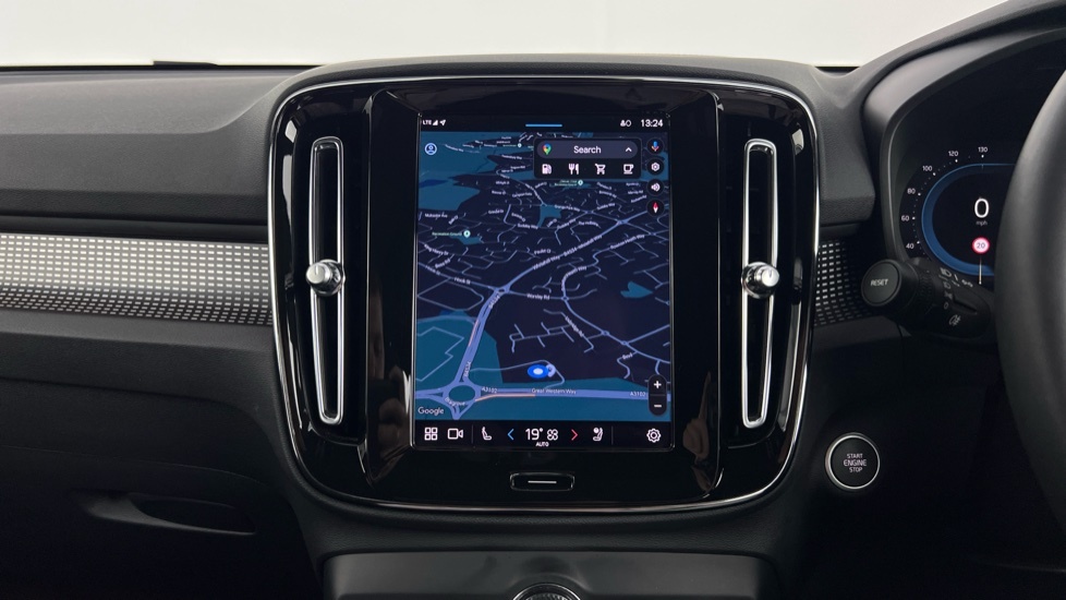 Volvo XC40 Plus Black Edition Black #30