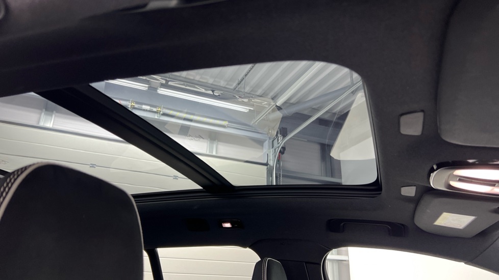 Volvo XC40 Plus Black Edition Black #38