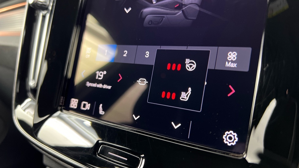 Volvo XC40 Plus Black Edition Black #41