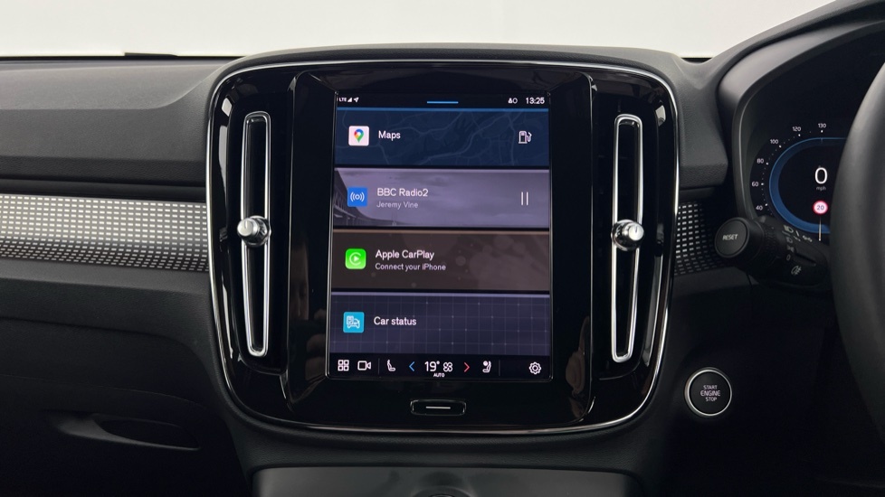 Volvo XC40 Plus Black Edition Black #36