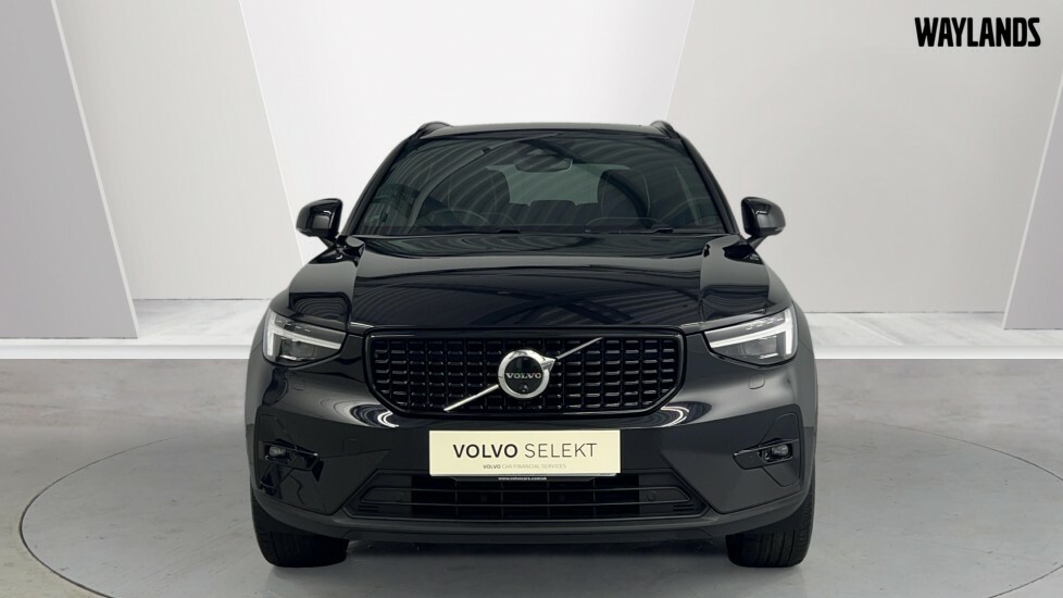 Volvo XC40 Plus Black Edition Black #12