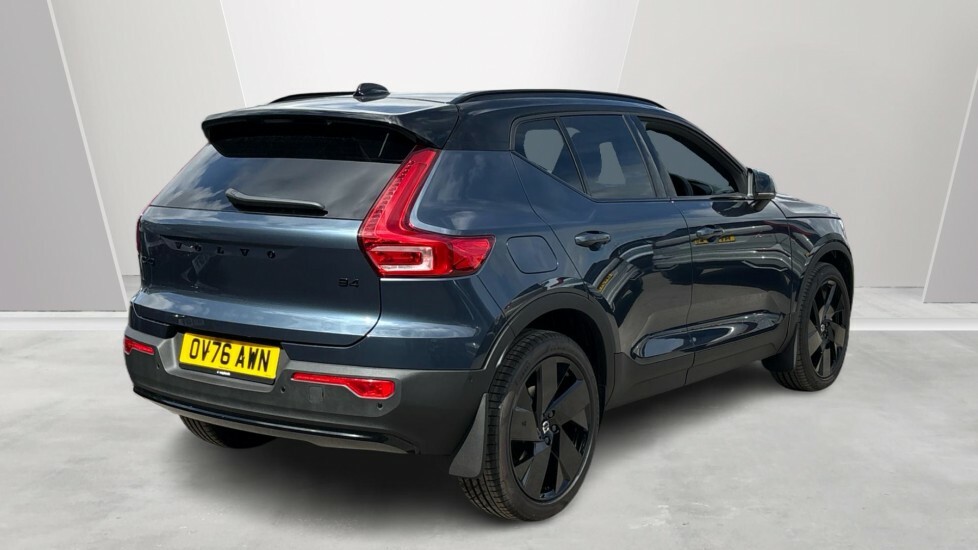 Volvo XC40 2.0 B4p Plus Pro Black Edition Blue #2