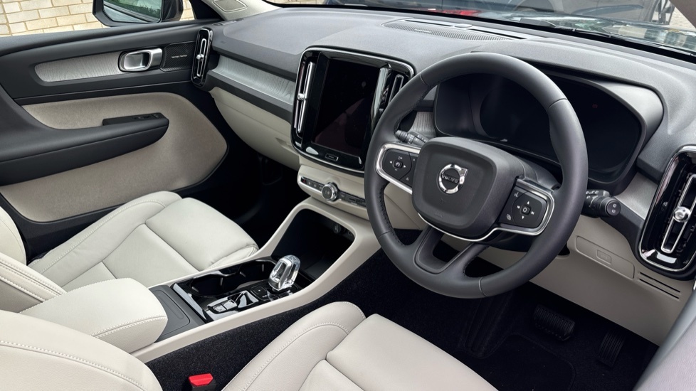 Volvo XC40 Ultra, B4 Mild Hybrid, Dark #4