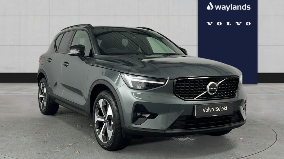 Volvo XC40 2.0 B3p Plus Dark