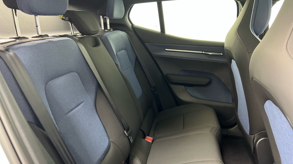 Volvo EX30 200Kw P5 Long Range Ultra 69Kwh Blue #6