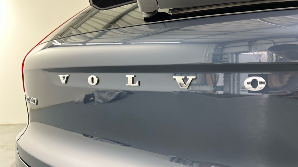 Volvo XC40 2.0 B3p Plus Black Edition Black #35