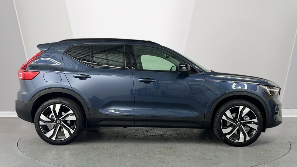 Volvo XC40 2.0 B4p Ultra Dark Blue #3